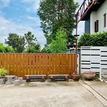 Metha Palace Sakon Nakhon Exteriér fotografie