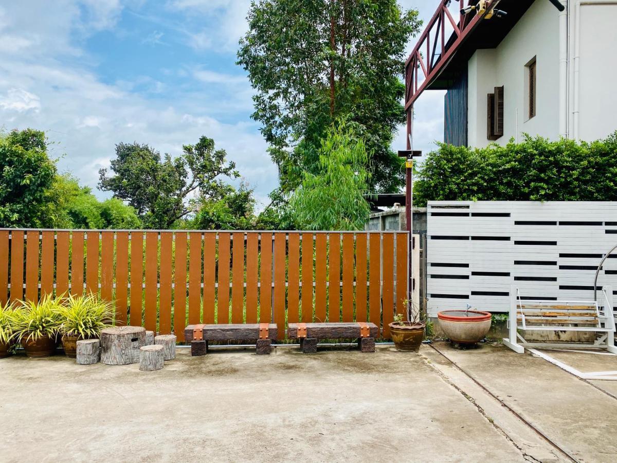 Metha Palace Sakon Nakhon Exteriér fotografie